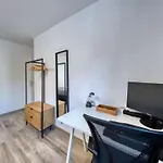 Modern Holiday Home In Duesseldorf